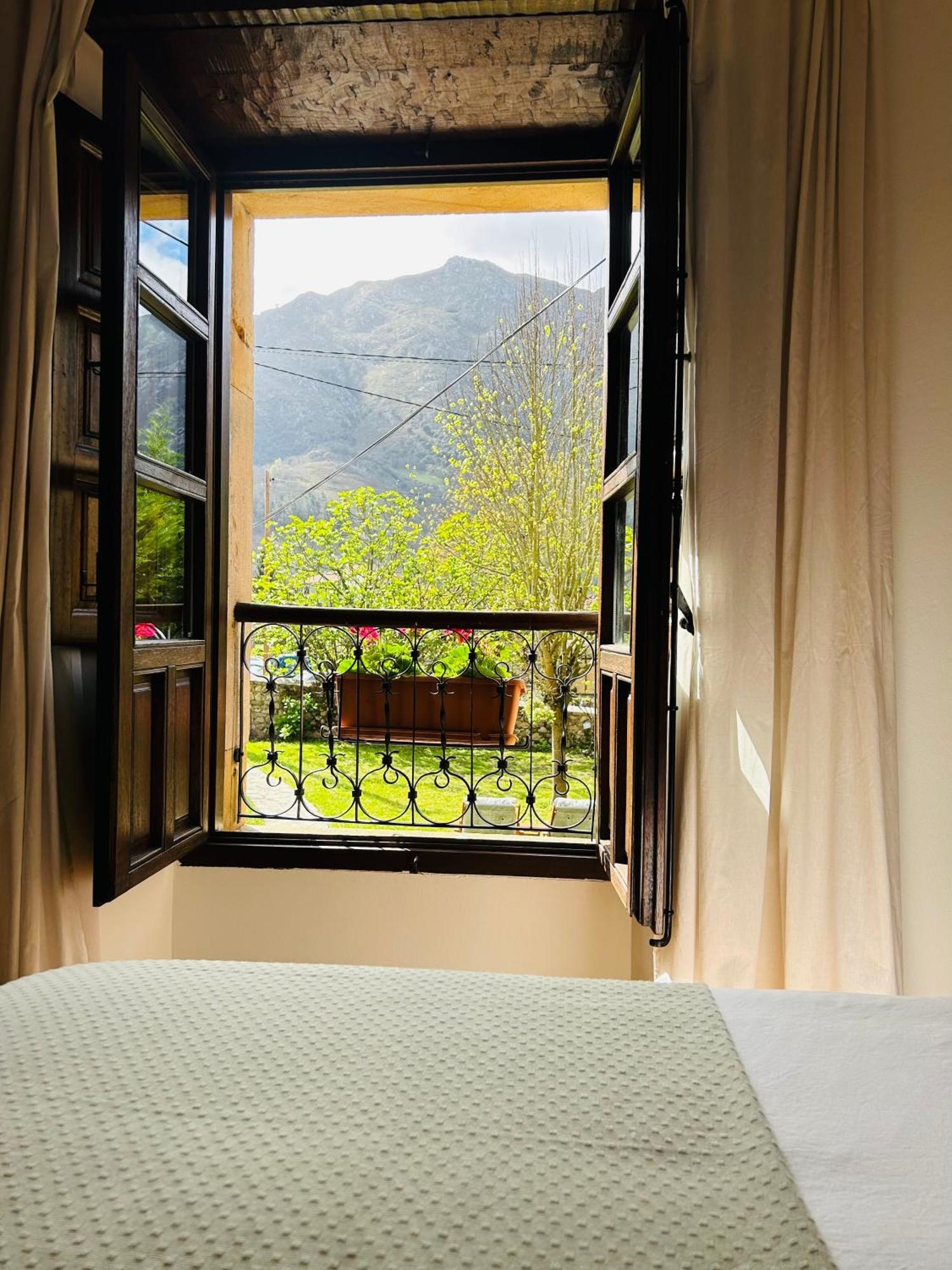Casa Arenas Hotel Arenas De Cabrales Eksteriør billede